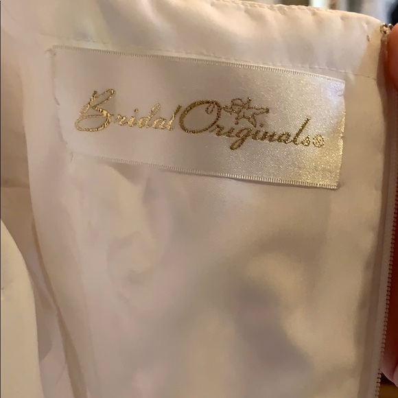 Wedding Dress - Picture 8 of 9